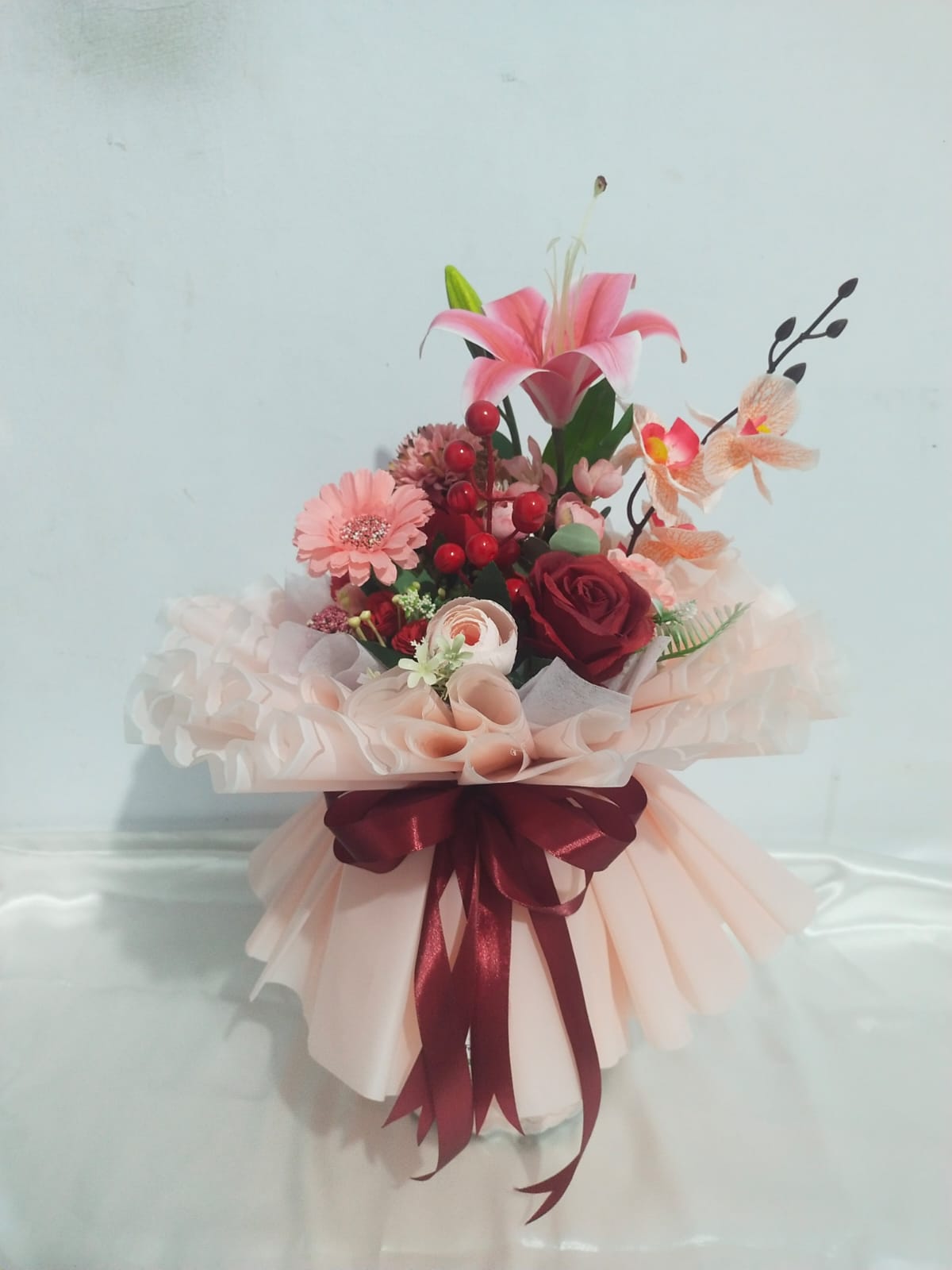 Buket Premium dengan rangkaian bunga yang elegan dan mewah