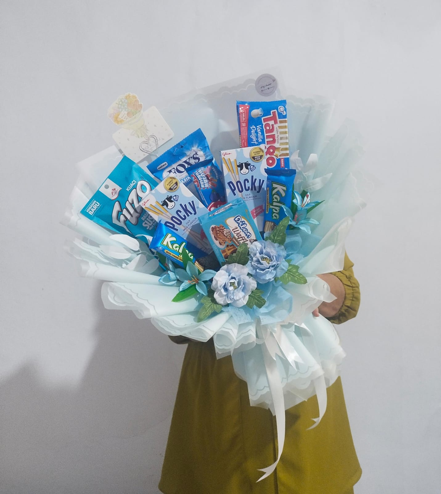 Buket Cokelat Biru